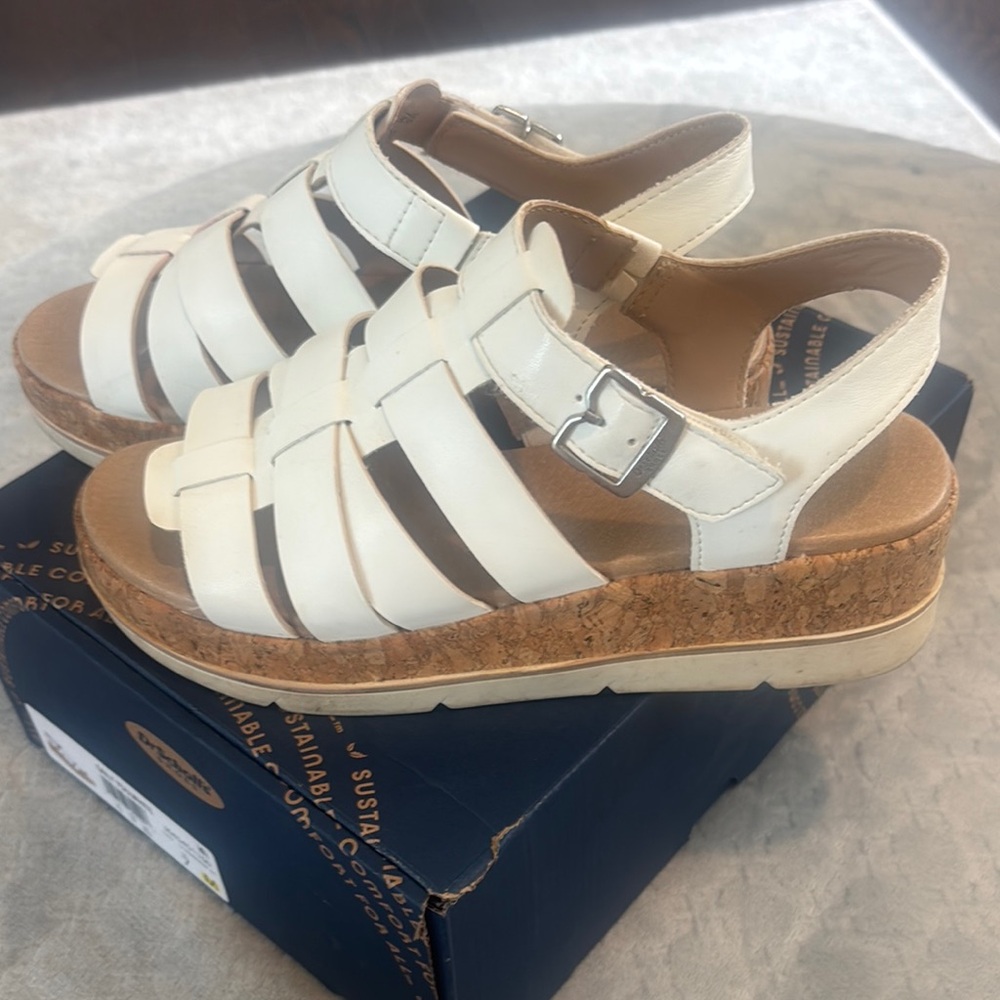 Dr. Scholl's White Cork Platform Woven Sandals